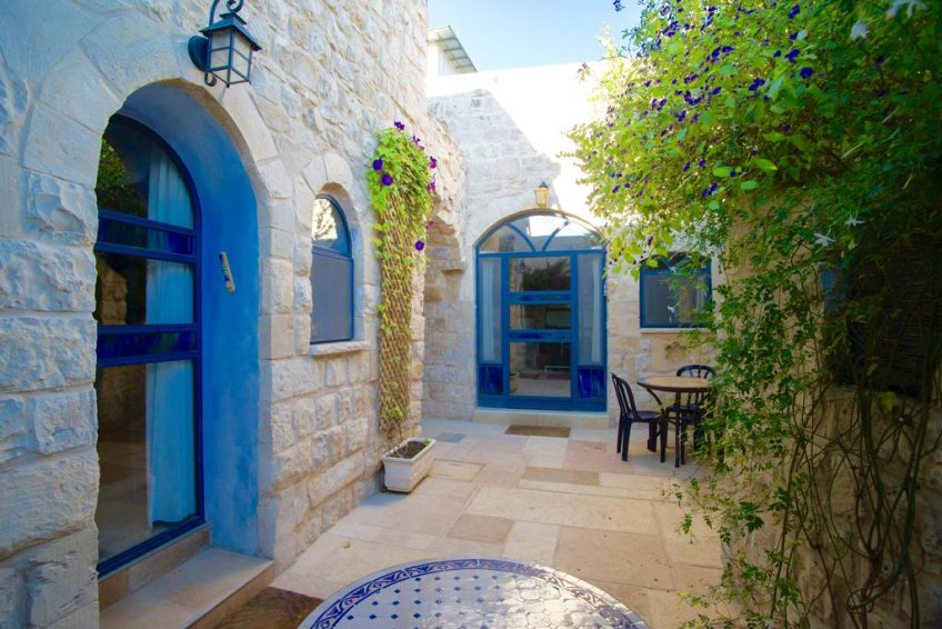 Artist Quarter Guesthouse B B safed balabust 1