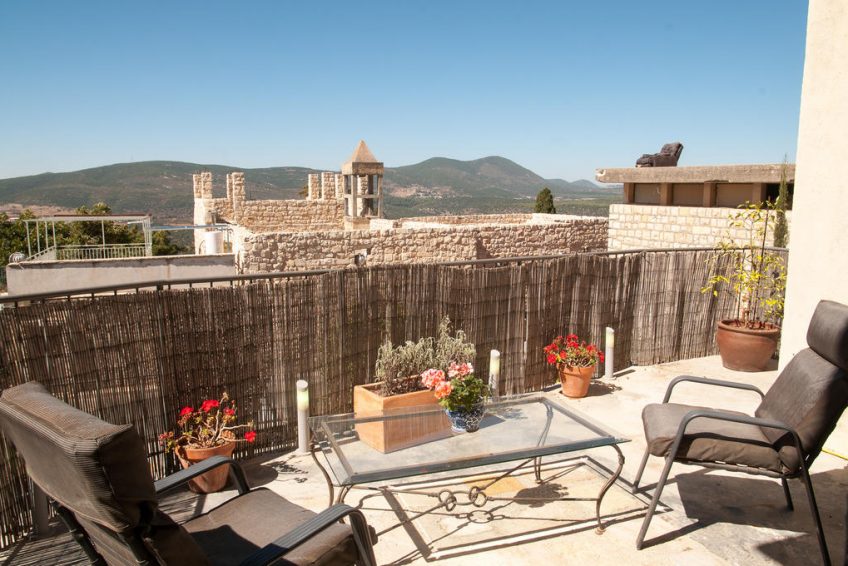 Artists Colony Inn safed balabust 12