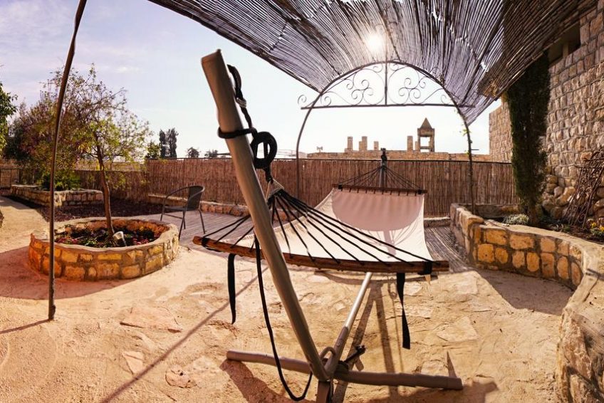 Artists Colony Inn safed balabust 9