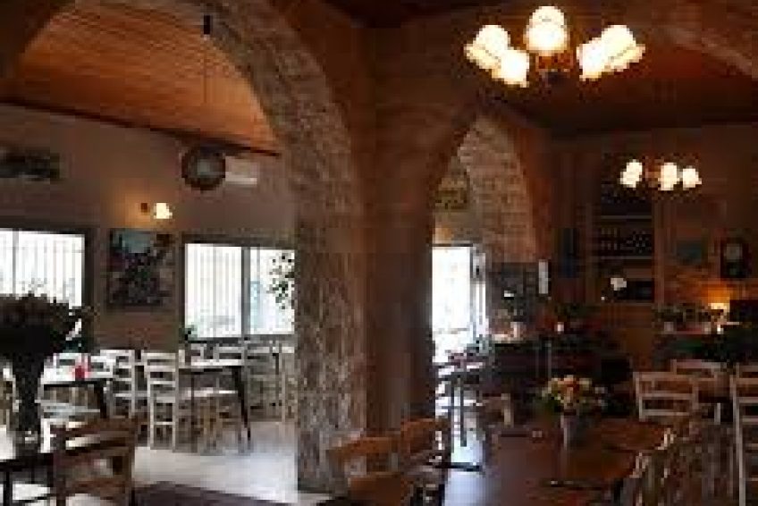 Haari 8 Restaurant sefad balabust 2