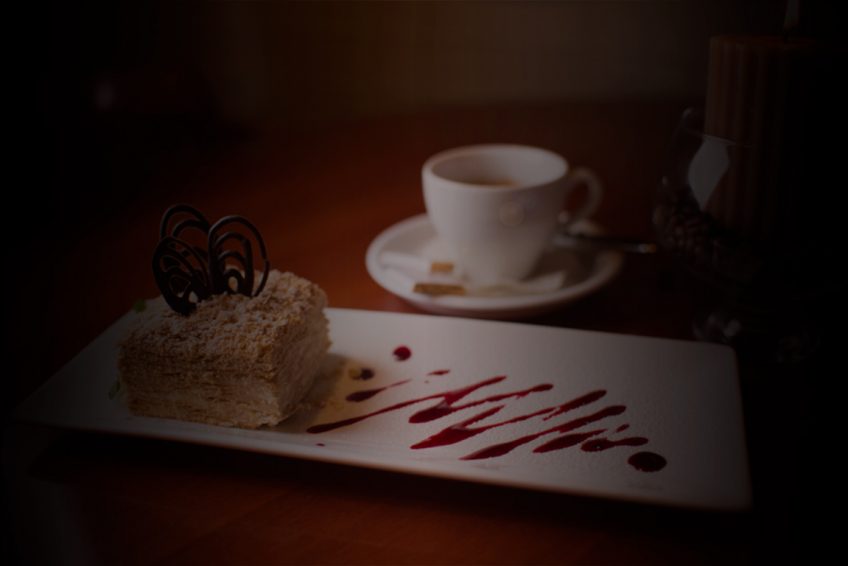 Mendis restaurant safed balabust 10