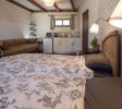 Myrtle the Turtle Guesthouse of Safed balabust 4