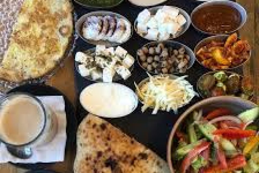 The Art Cafe safed balabust 3
