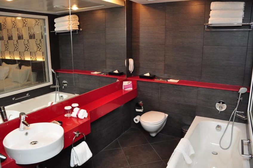 CROWNE PLAZA HOTEL JERUSALEM balabust 4