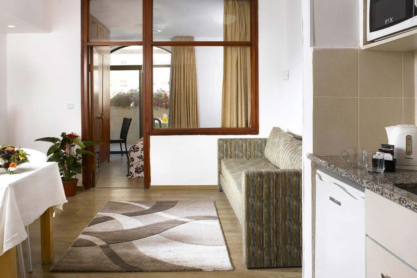 Lev Yerushalayim Hart OF JERUSALEM HOTEL Balabust 14