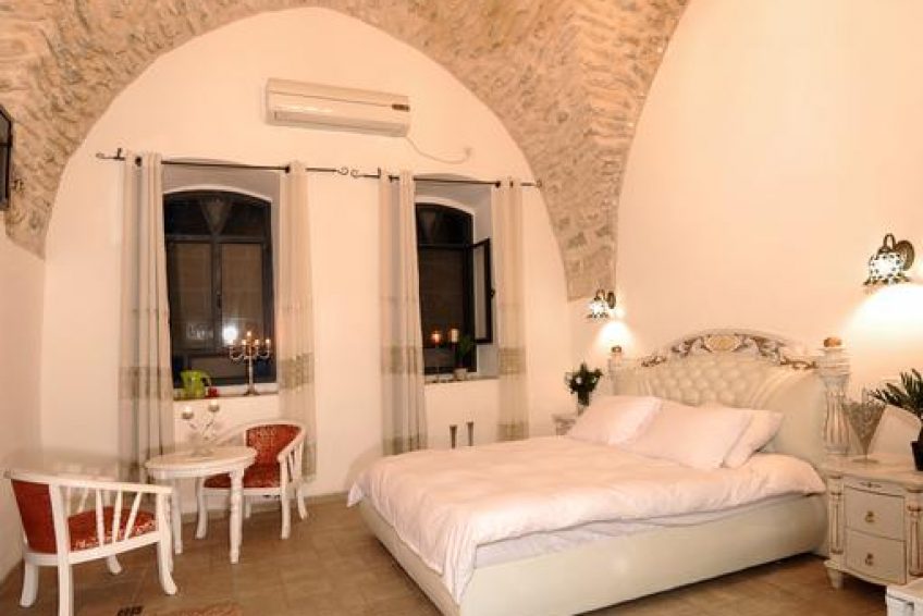 Mansion in the Old Heart safet balabust 13