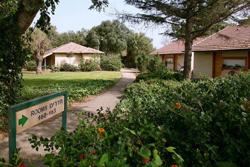 Nir Etzion Hotel Mount Carmel Balabust 11