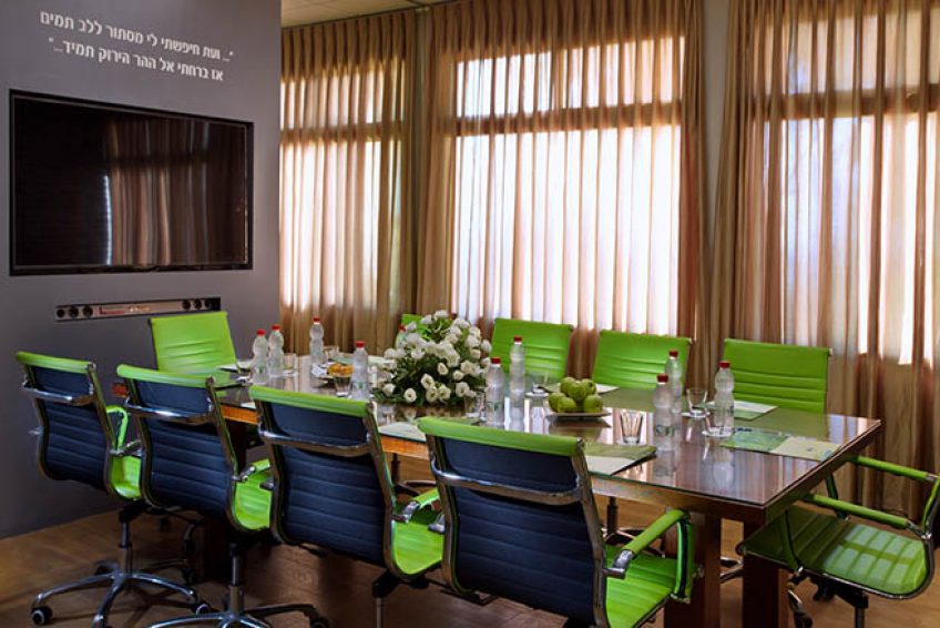 Nir Etzion Hotel Mount Carmel Balabust 8
