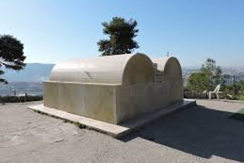 Samson Tomb Shimshon hagibor Balbust 6