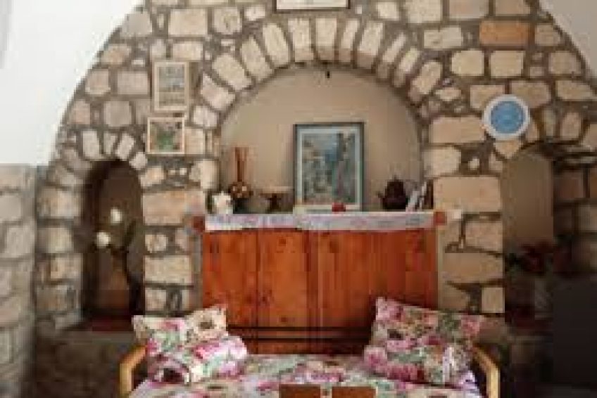 The Sofer House safed balabust 2