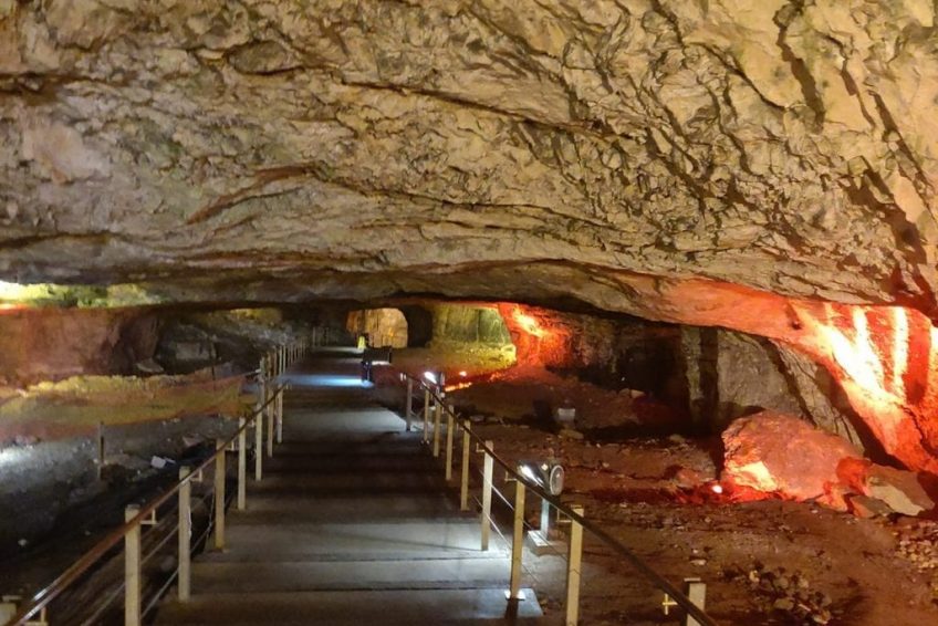 Zedekiah’s Cave