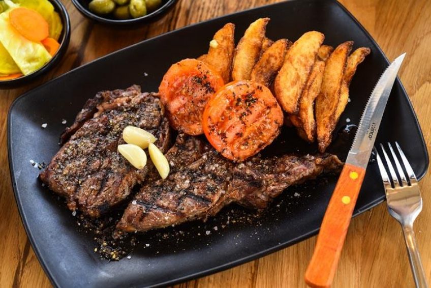 Atika Grill shawarma safed