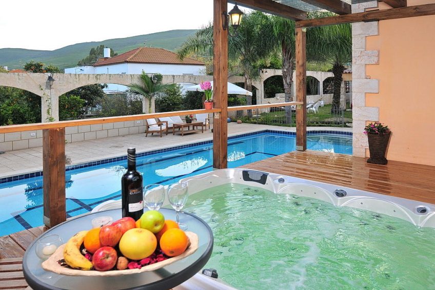 Tuscany mansion Yavne’el
