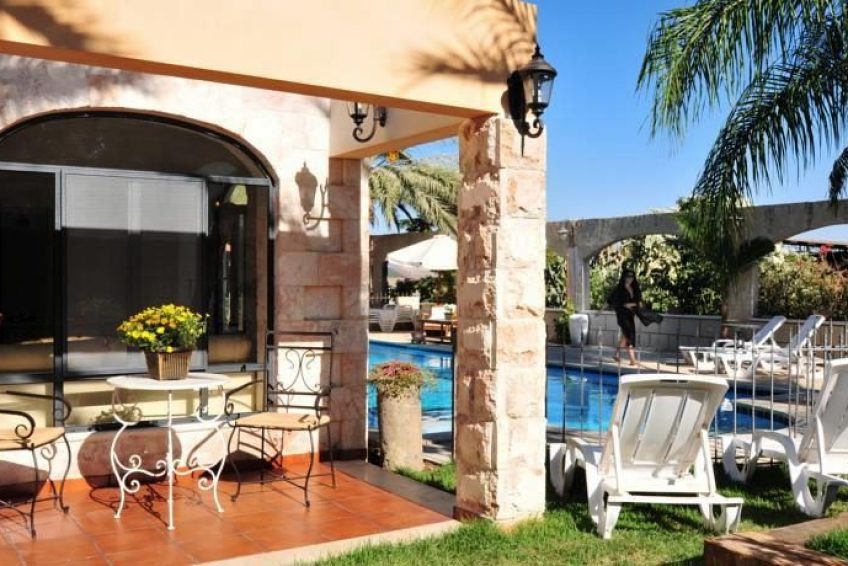 Tuscany mansion Yavne’el