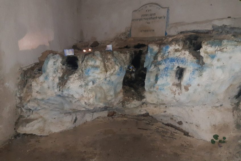 Ha Idra Raba Cave tomb