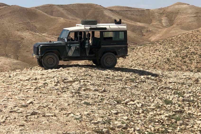 Uri Jeep