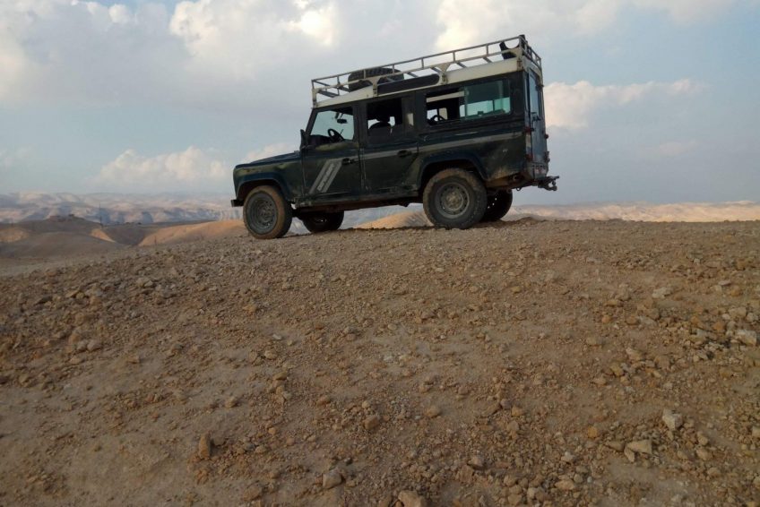 Uri Jeep